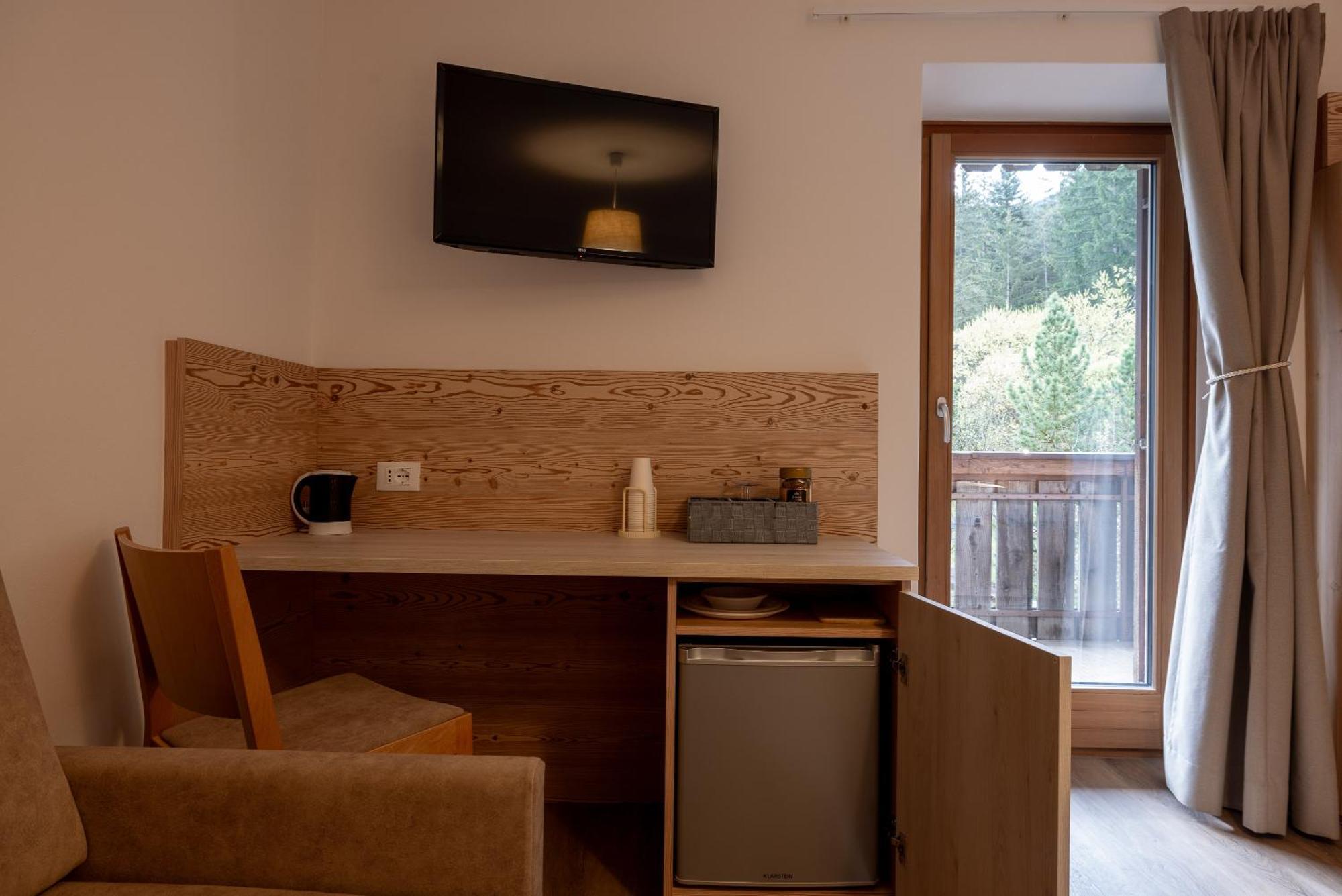 San Pietro Dolomiti Small Budget Hotel Ortisei Exterior photo